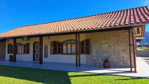  casa em rio dos cedros