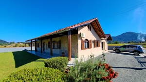  casa em rio dos cedros