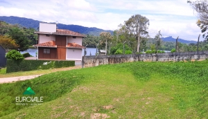  terreno em palmeiras